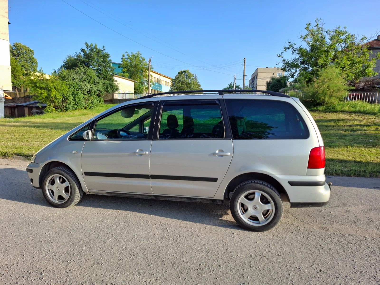 VW Sharan 1.9 4motion - изображение 4