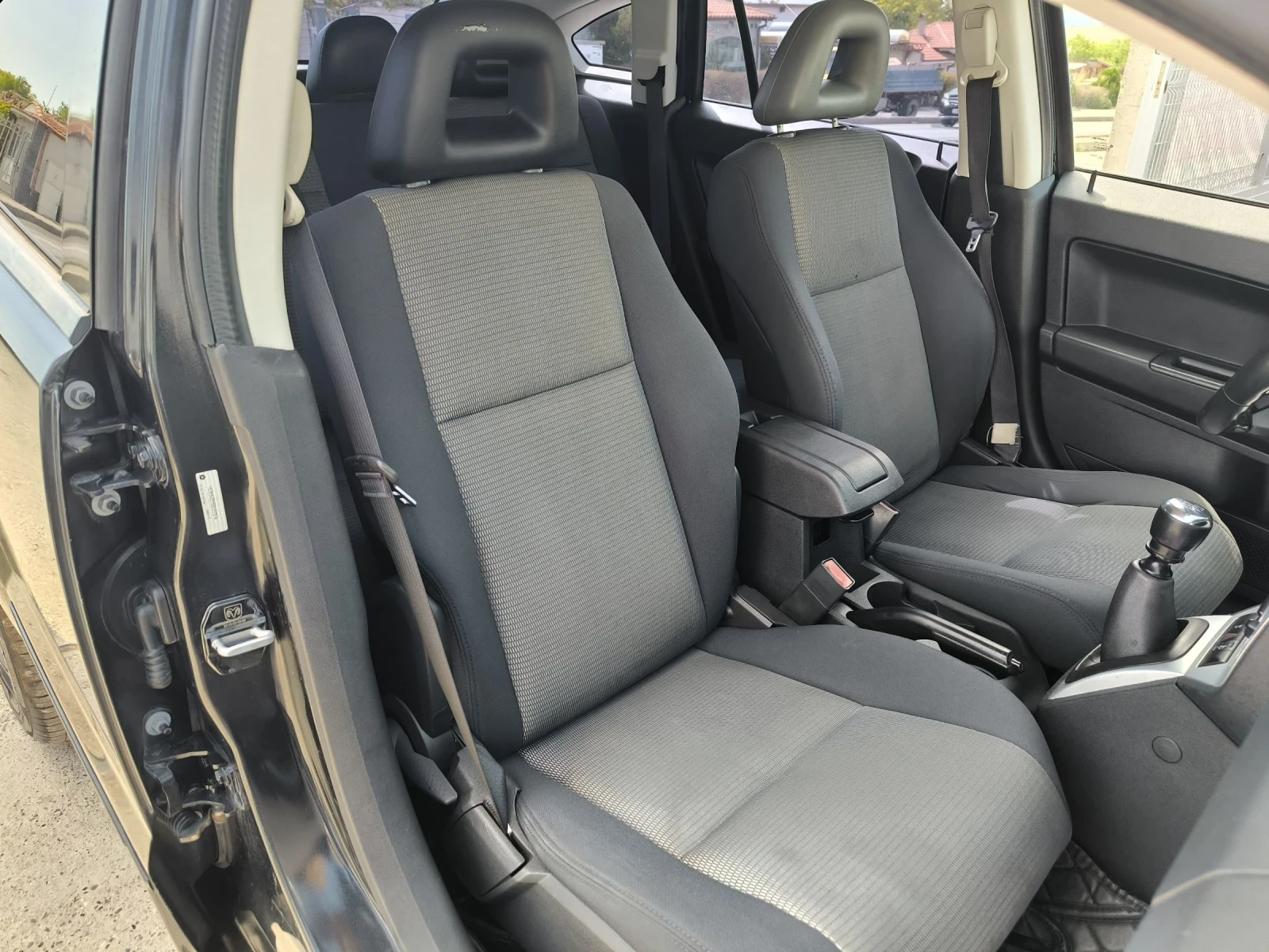 Dodge Caliber 2.0TD - изображение 8