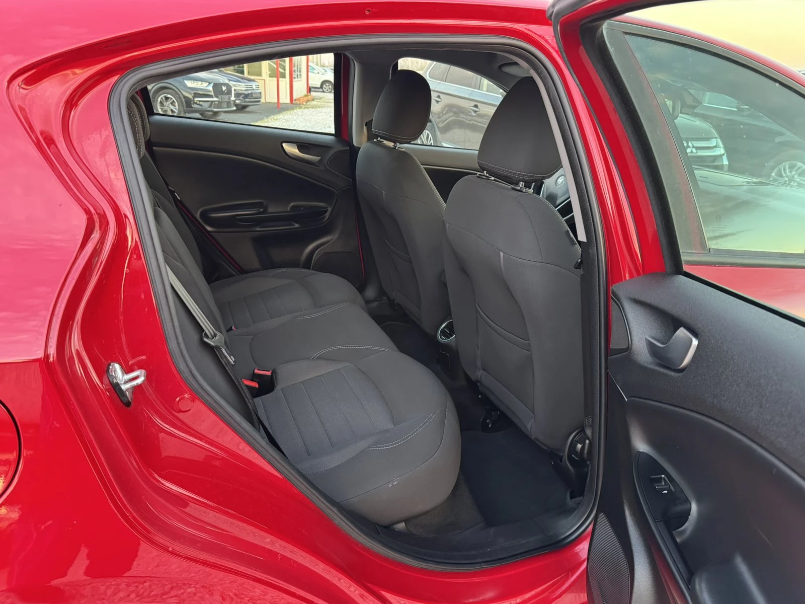 Alfa Romeo Giulietta 1.6 JTDm2 | Mobile.bg � ����������� 14