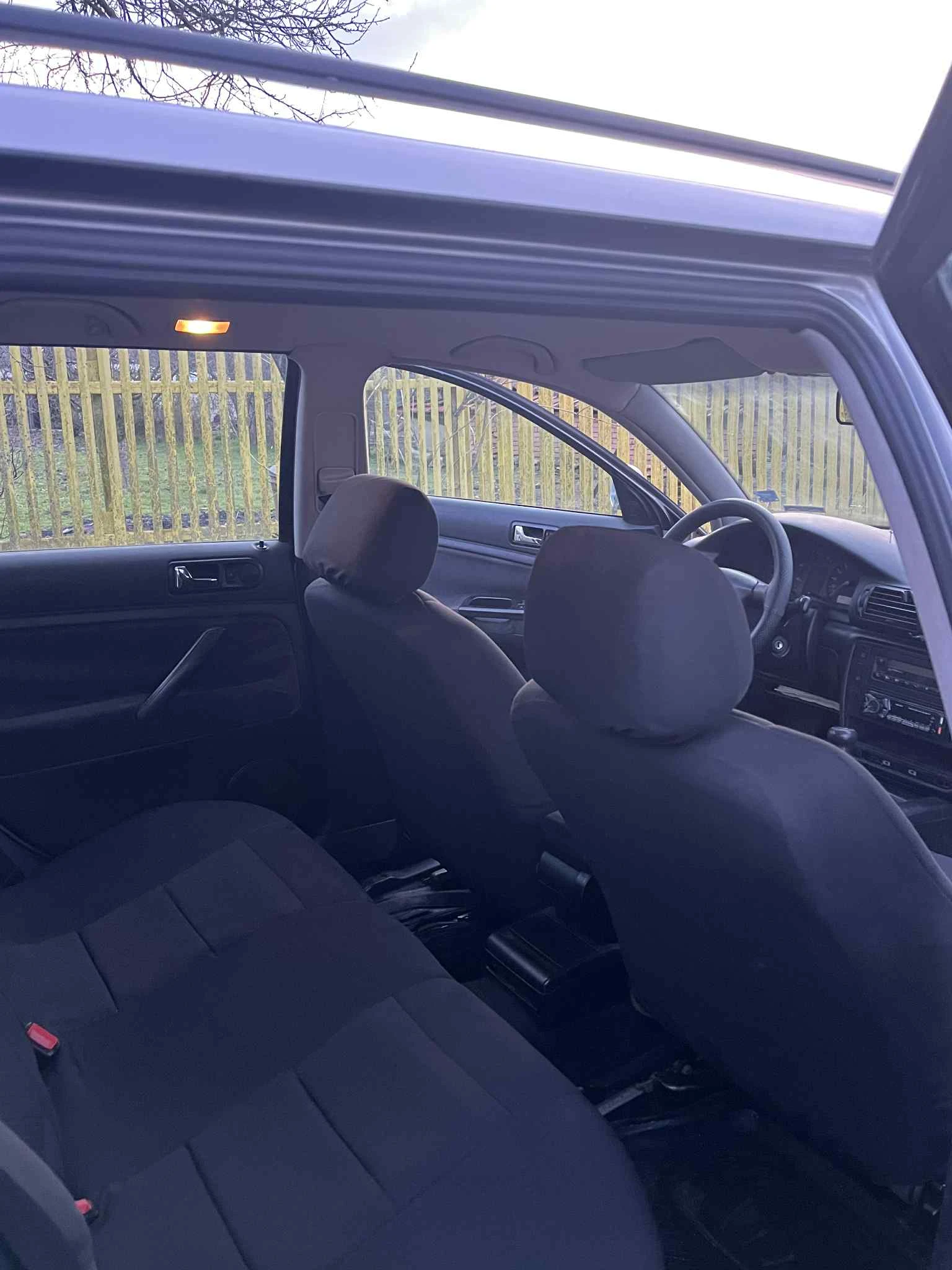 VW Passat Passat 1.9 TDI 110 �.�. | Mobile.bg � ����������� 9
