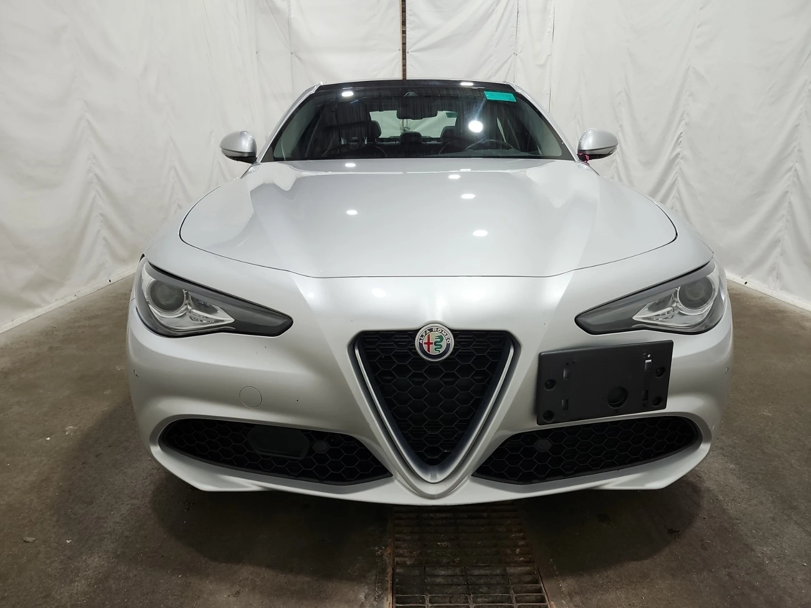 Alfa Romeo Giulia Ti Q4 280кс * Възможност за Лизинг* 