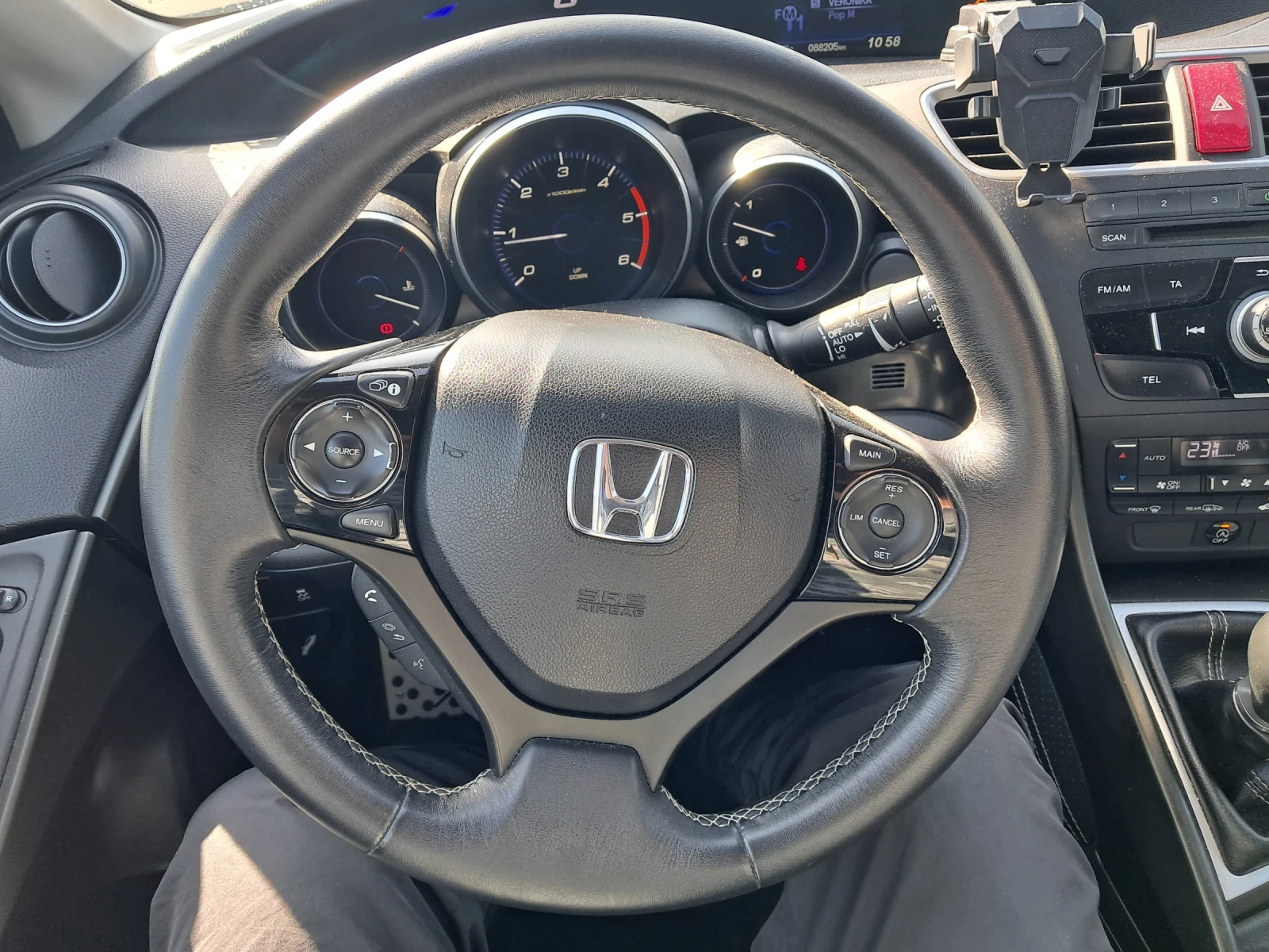 Honda Civic Tuurer , снимка 6 - Автомобили и джипове - 53835512