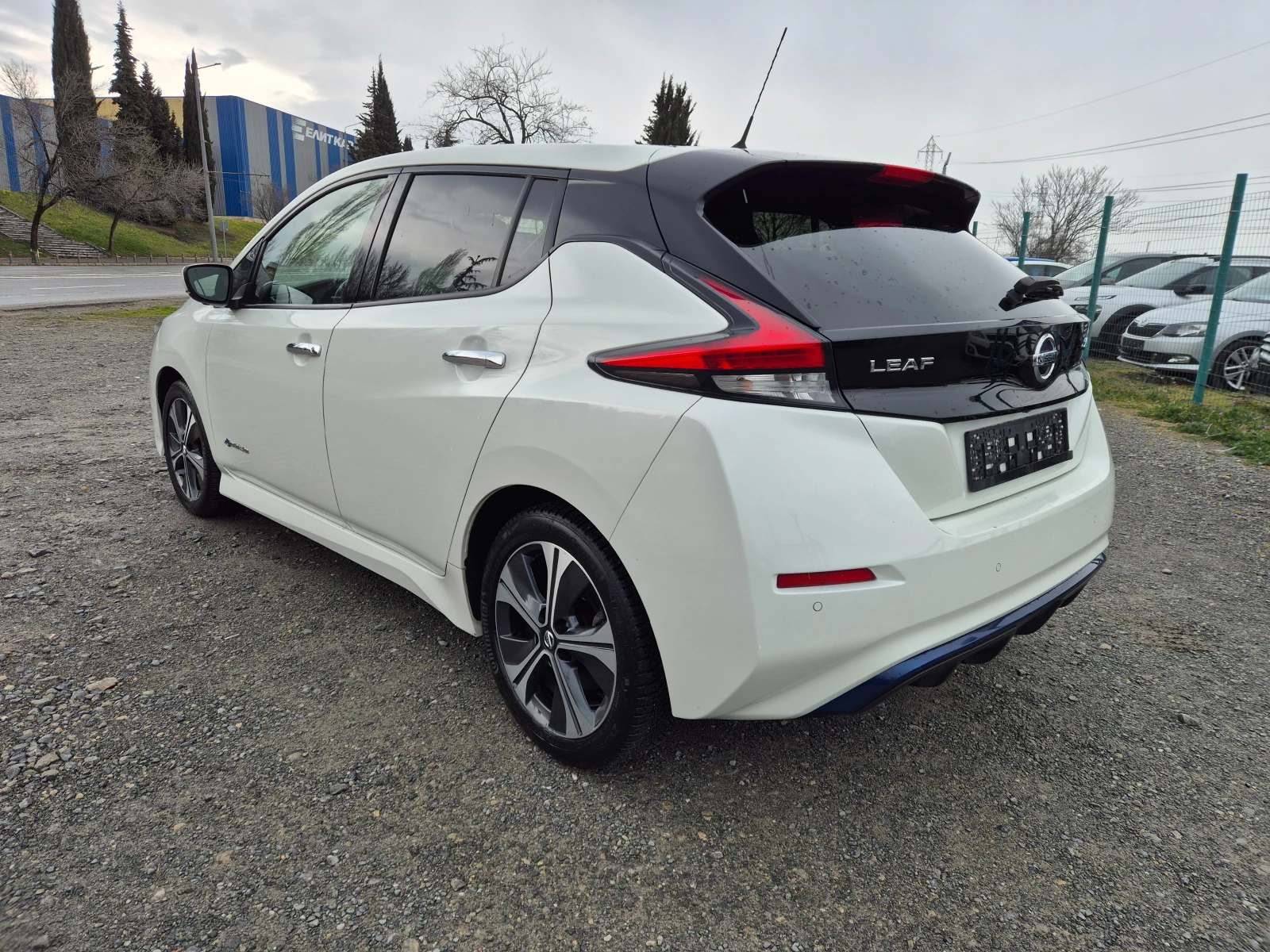 Nissan Leaf  40KW, снимка 3 - Автомобили и джипове - 53961138