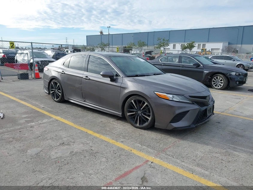 Toyota Camry 2.5L I-4 DI, DOHC, VVT, 206HP Front Wheel Drive