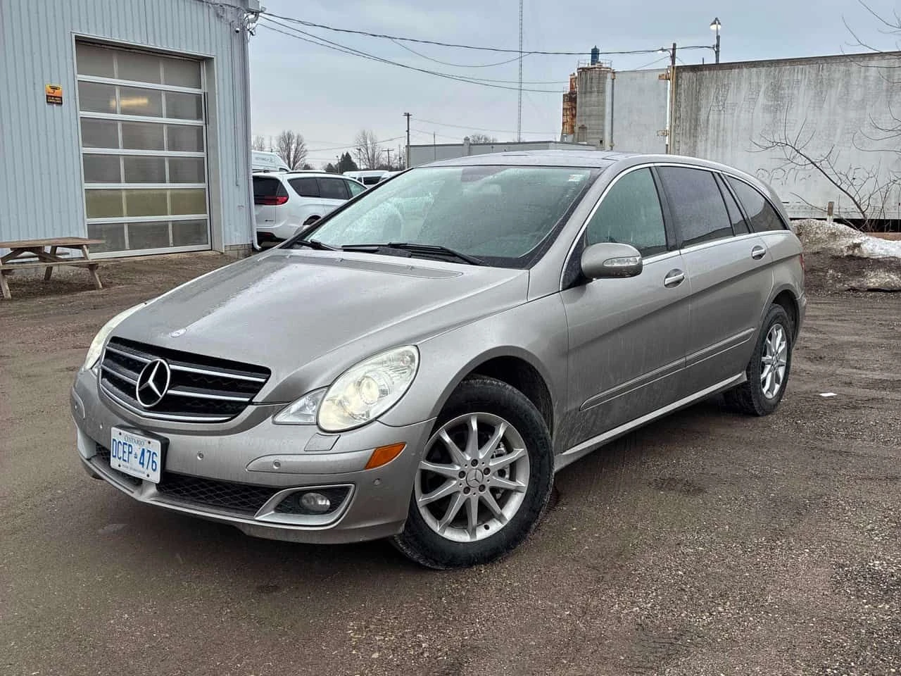 Mercedes-Benz R 500 5.0L 4MATIC * ПОДГРЕВИ* ПАНОРАМА* КАМЕРА* 