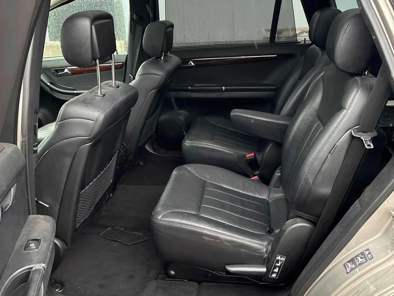 Mercedes-Benz R 500 5.0L 4MATIC * ПОДГРЕВИ* ПАНОРАМА* КАМЕРА* , снимка 16 - Автомобили и джипове - 53991075