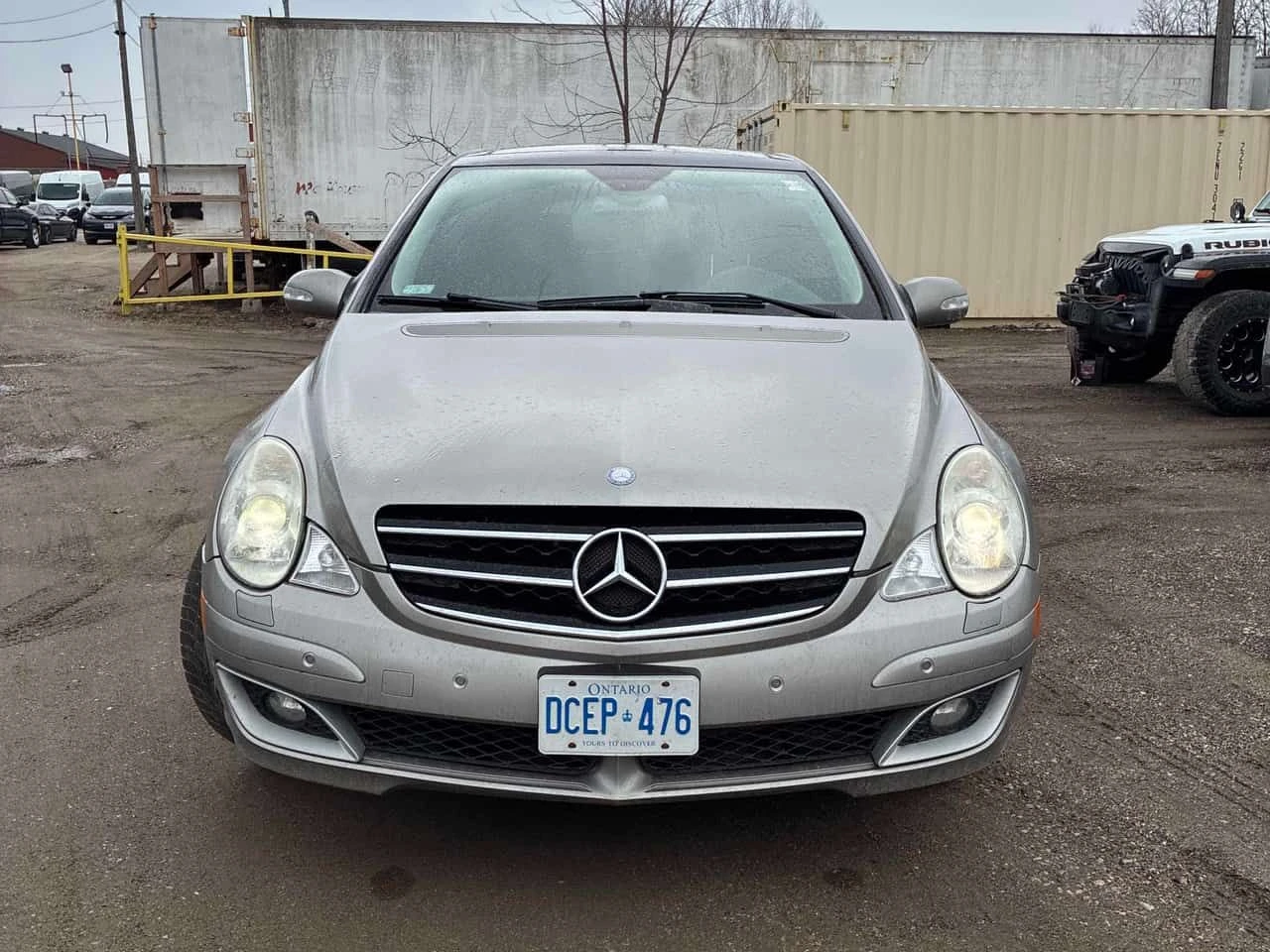 Mercedes-Benz R 500 5.0L 4MATIC * ПОДГРЕВИ* ПАНОРАМА* КАМЕРА* , снимка 2 - Автомобили и джипове - 53991075