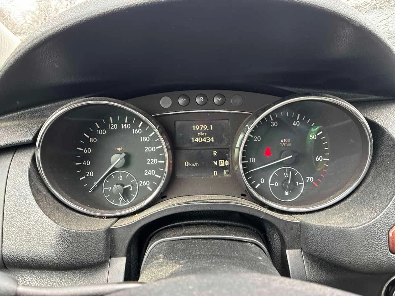 Mercedes-Benz R 500 5.0L 4MATIC * ПОДГРЕВИ* ПАНОРАМА* КАМЕРА* , снимка 8 - Автомобили и джипове - 53991075