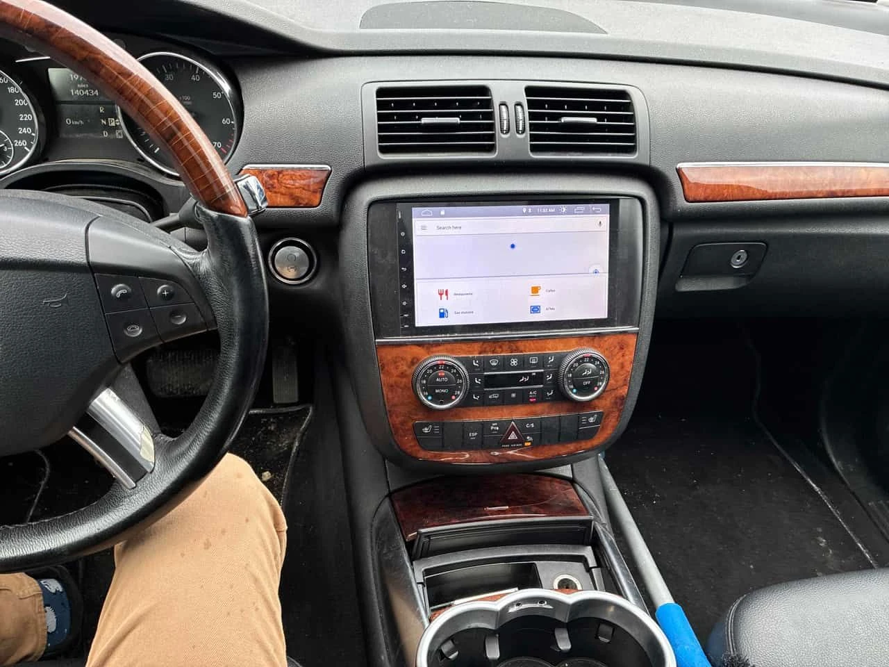 Mercedes-Benz R 500 5.0L 4MATIC * ПОДГРЕВИ* ПАНОРАМА* КАМЕРА* , снимка 9 - Автомобили и джипове - 53991075