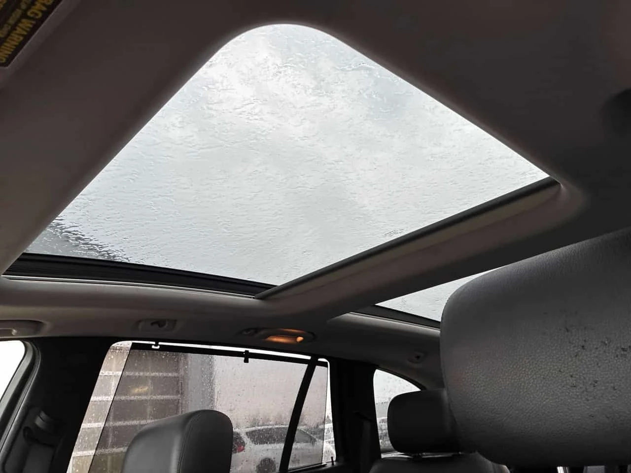 Mercedes-Benz R 500 5.0L 4MATIC * ПОДГРЕВИ* ПАНОРАМА* КАМЕРА* , снимка 15 - Автомобили и джипове - 53991075