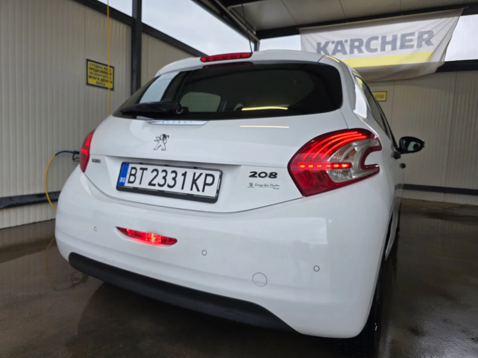 Peugeot 208 1.6HDI, снимка 6 - Автомобили и джипове - 54001419