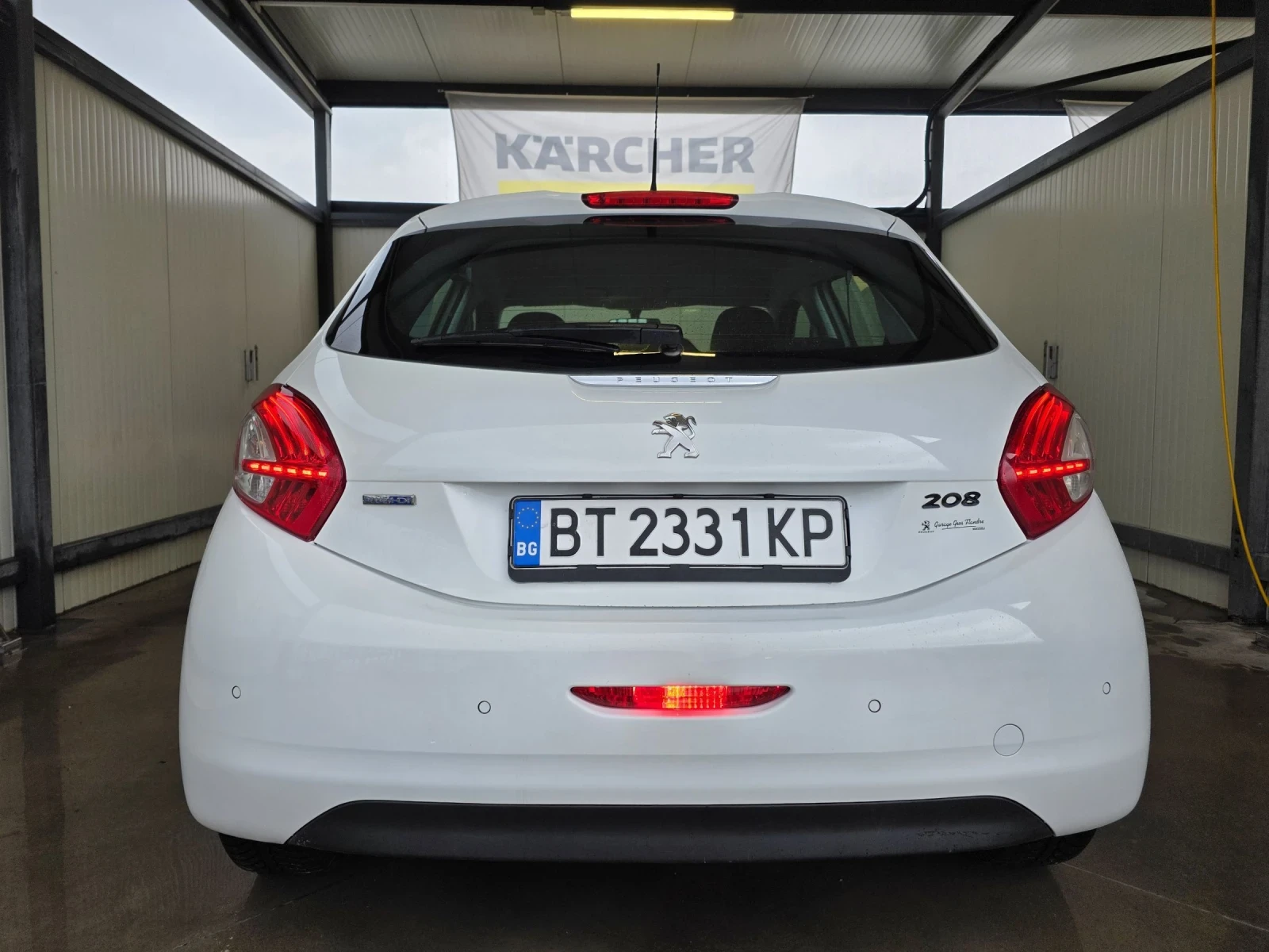 Peugeot 208 1.6HDI, снимка 5 - Автомобили и джипове - 54001419