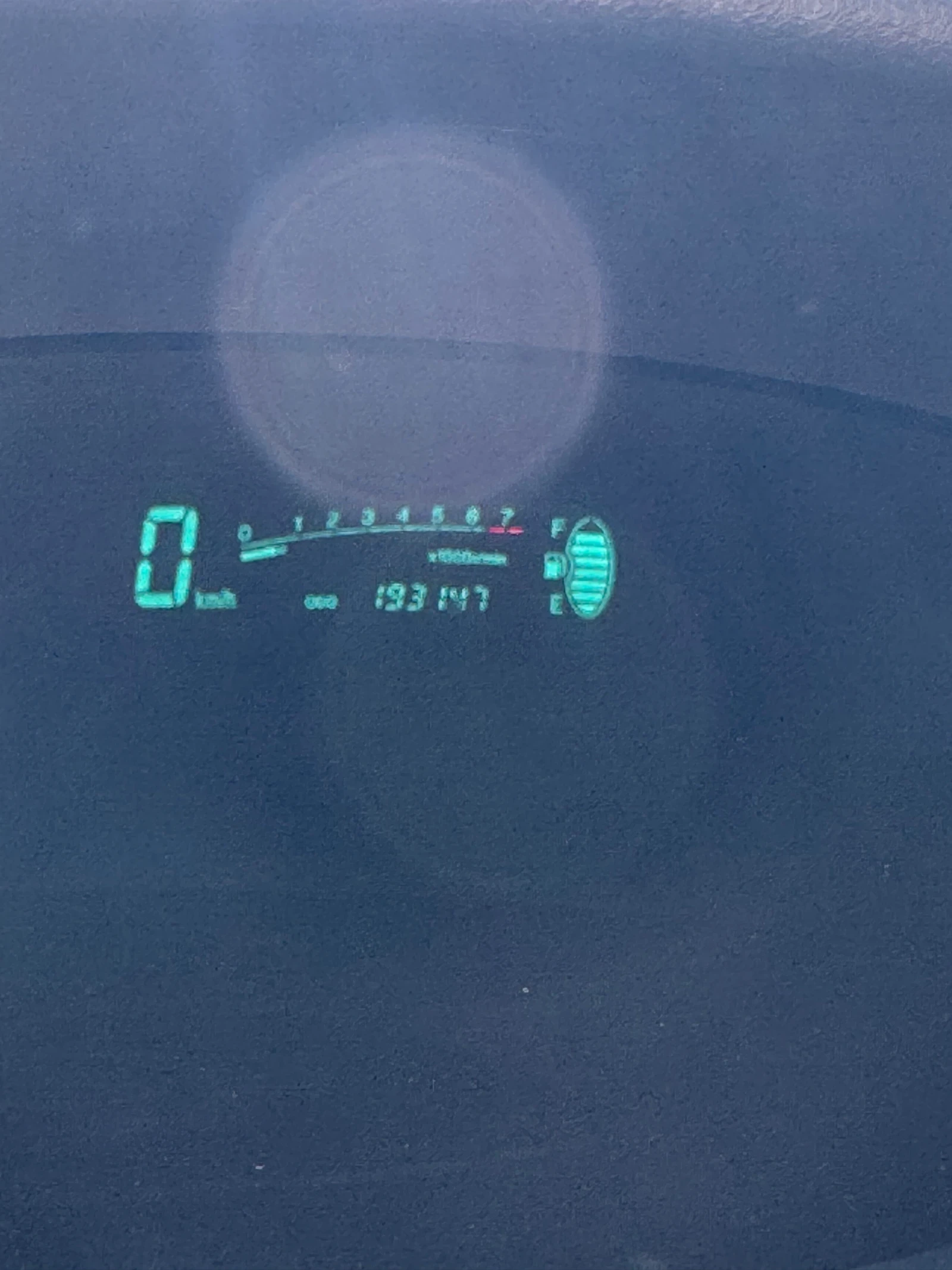 Toyota Yaris Vvt-i, снимка 8 - Автомобили и джипове - 54096205