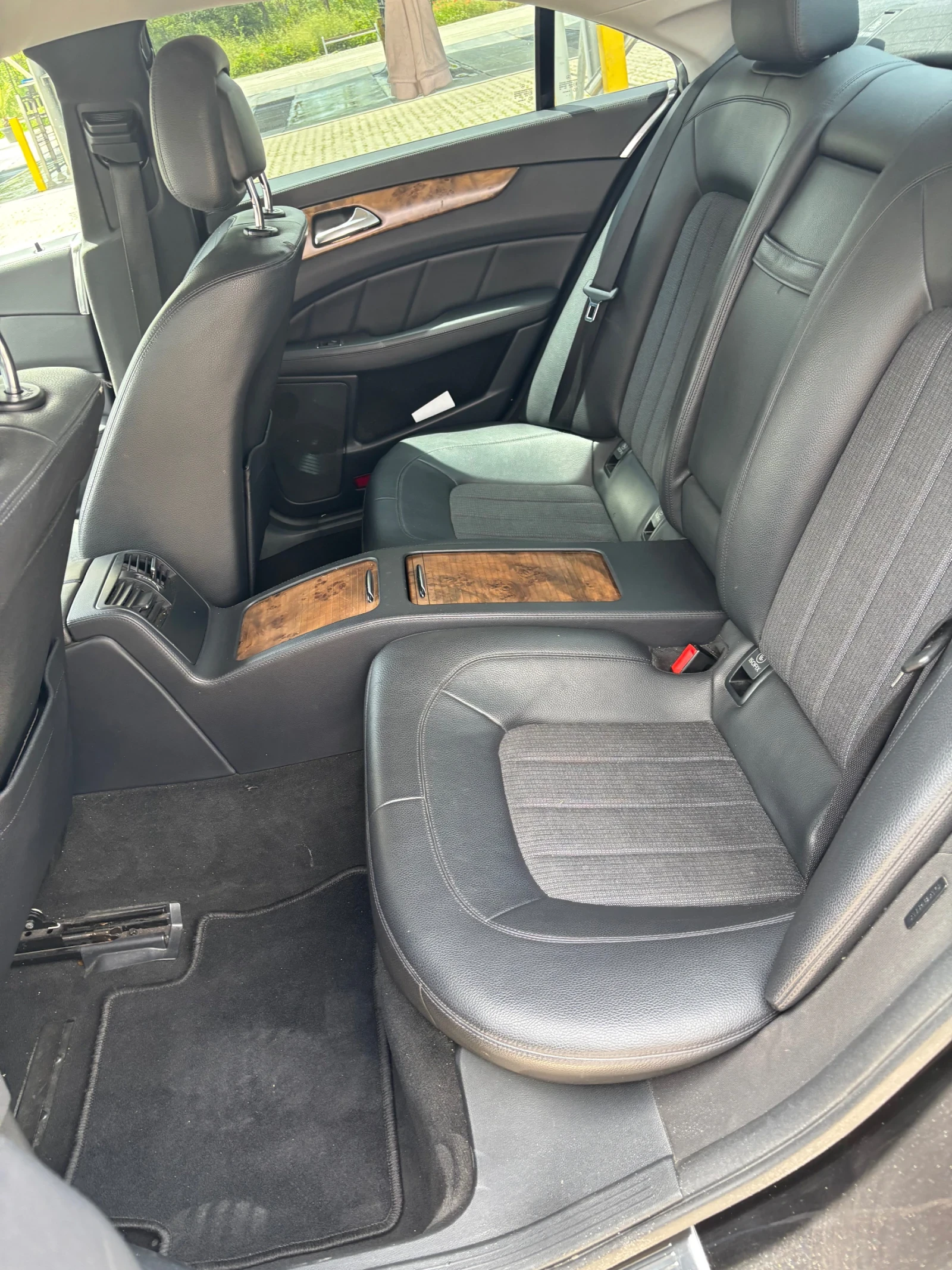 Mercedes-Benz GLS 350, снимка 12 - Автомобили и джипове - 54784624