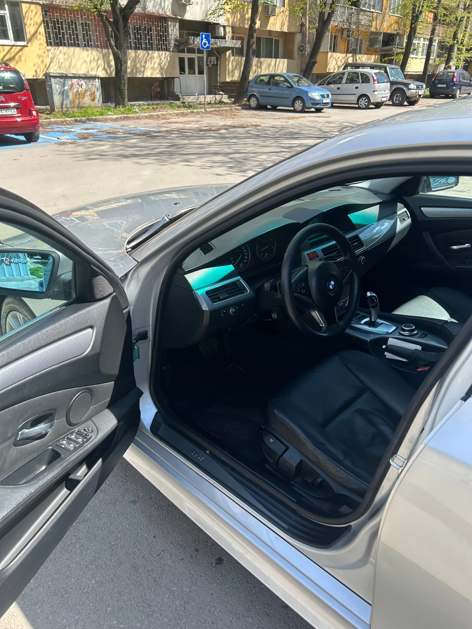 BMW 530 Фейслифт на задно, снимка 8 - Автомобили и джипове - 54794331