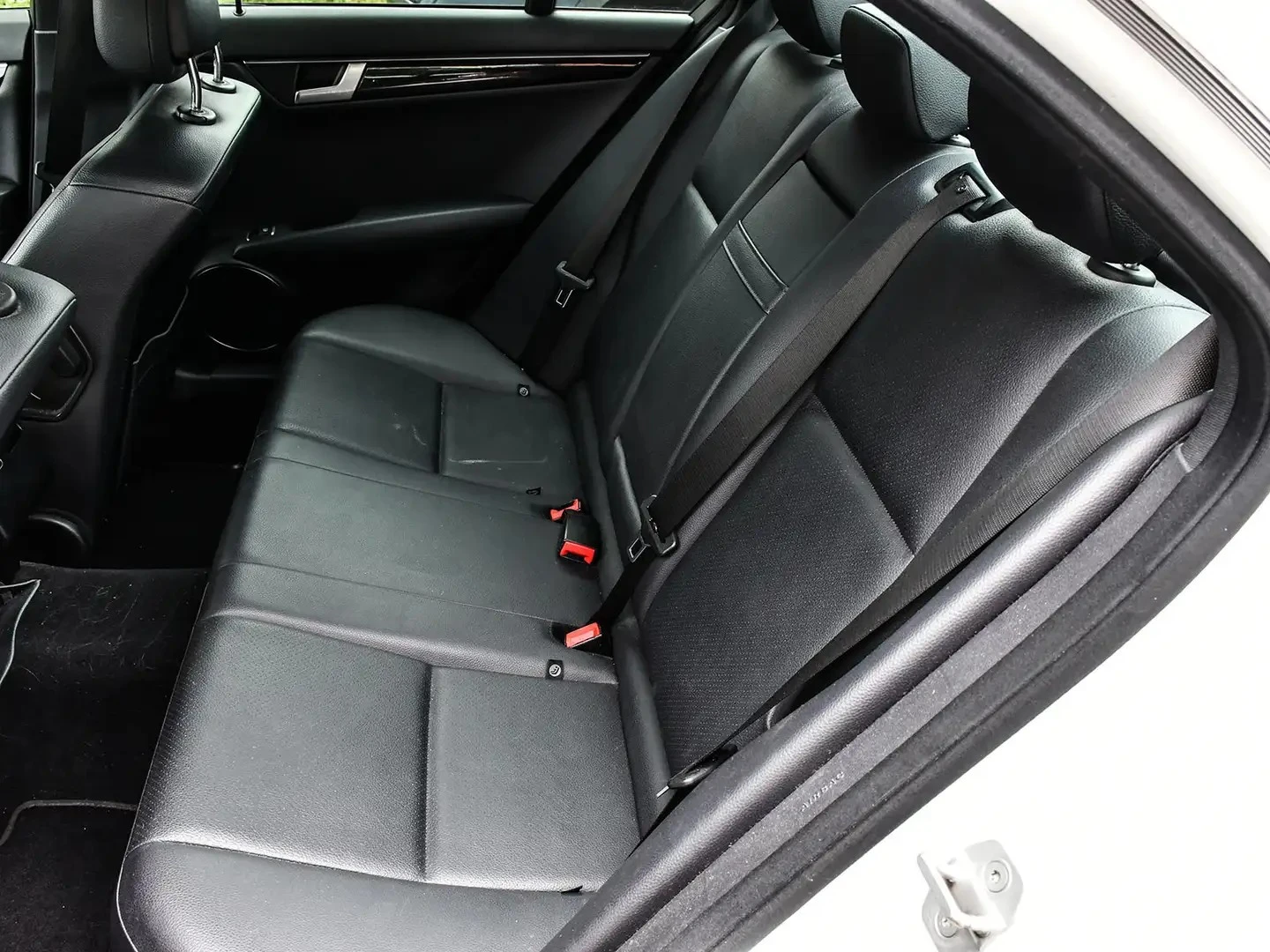 Mercedes-Benz C 300 4MATIC* AMG* ����* �������* PANO | Mobile.bg � ����������� 14