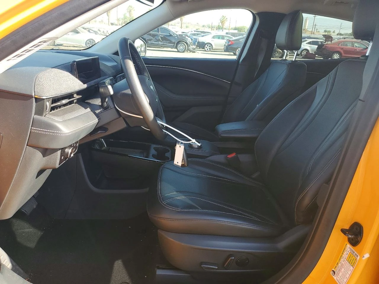 Ford Mustang Mach-E Premium, снимка 7 - Автомобили и джипове - 55469209