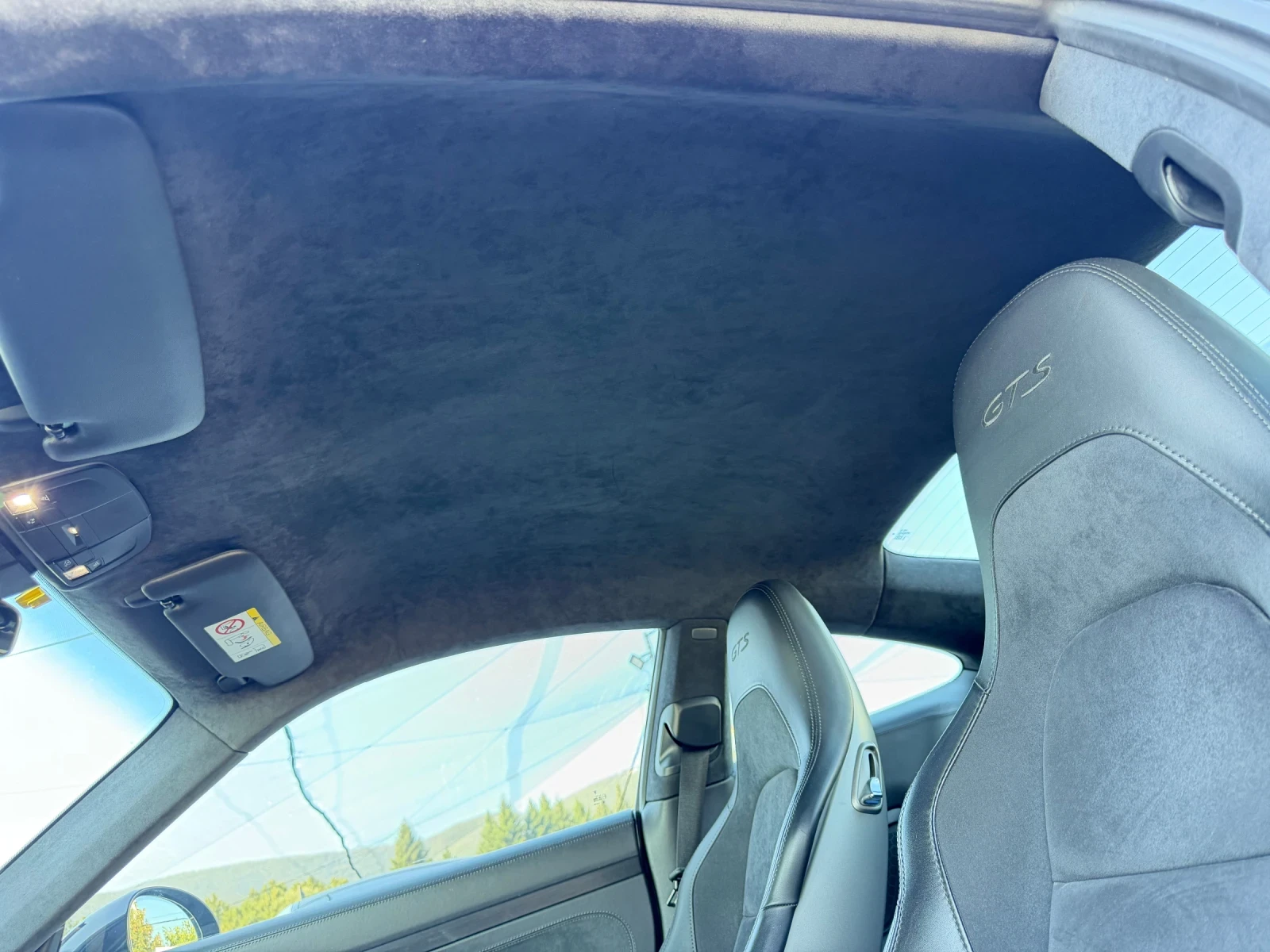 Porsche 911 4GTS LIFT Chrono Alcantara Central Lock Швейцария, снимка 11 - Автомобили и джипове - 55537628