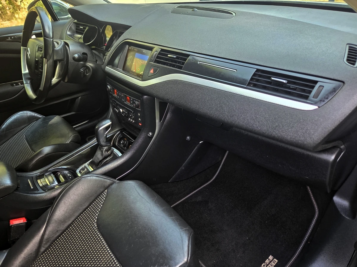 Citroen C5 2.2HDI 204hp CrossTourer/FACELIFT/NAVI/LED, снимка 13 - Автомобили и джипове - 55880671