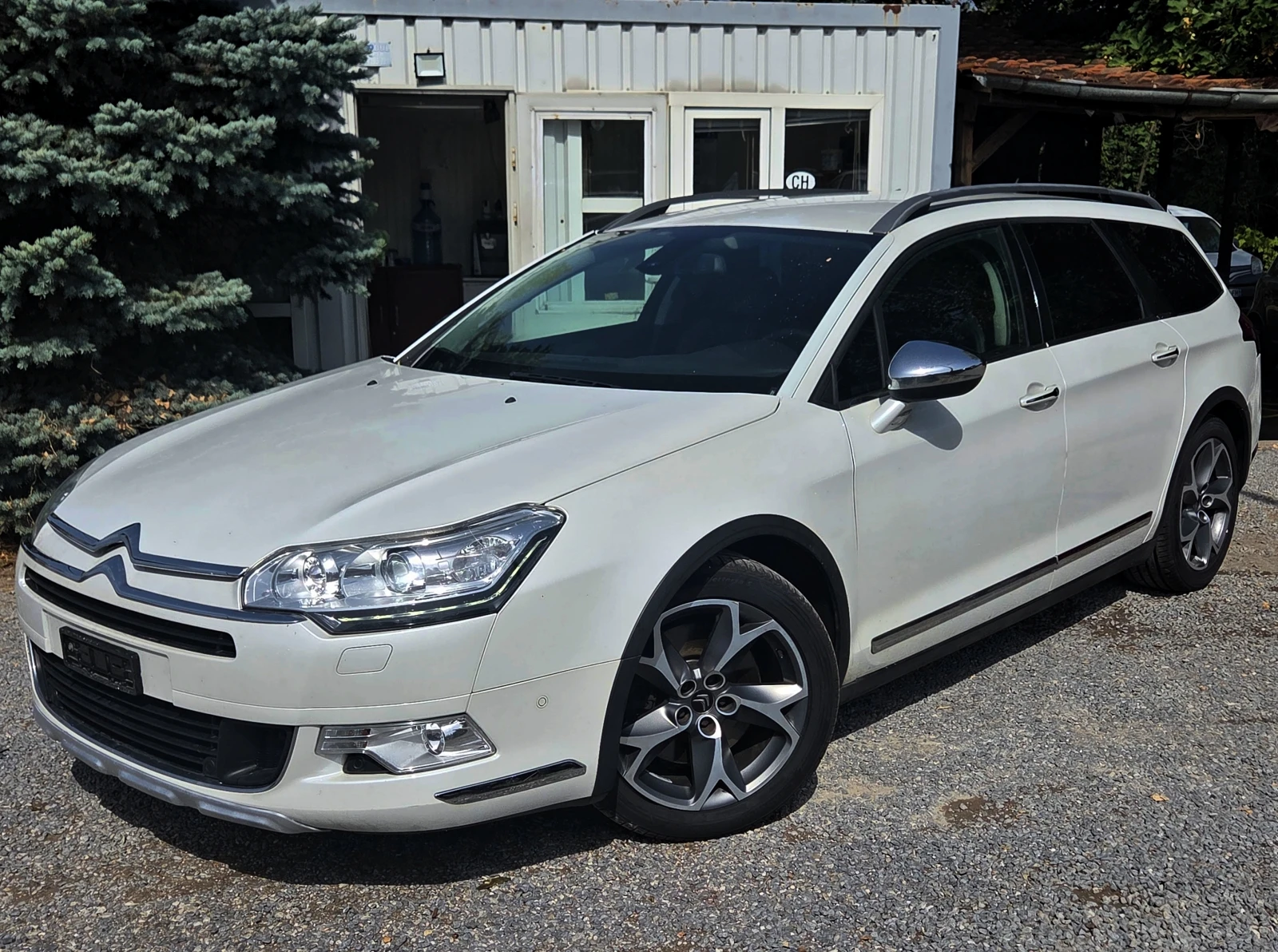 Citroen C5 2.2HDI 204hp CrossTourer/FACELIFT/NAVI/LED, снимка 2 - Автомобили и джипове - 55880671