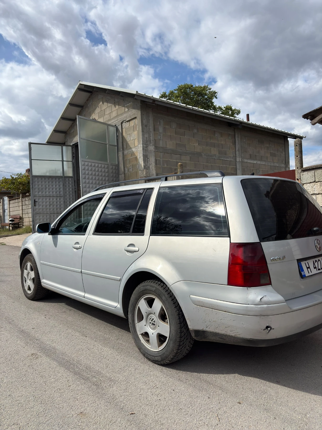 VW Golf, снимка 4 - Автомобили и джипове - 56084256