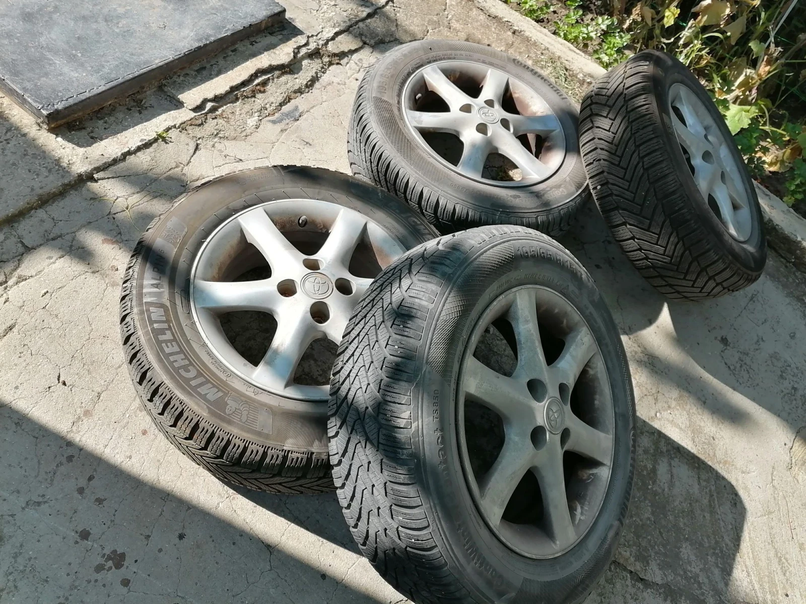 Toyota Corolla, снимка 15 - Автомобили и джипове - 56090770