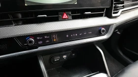 Kia Sportage 2.0 CRDI / АВТОМАТИК / СЕРВИЗНА ИСТОРИЯ !!!, снимка 14