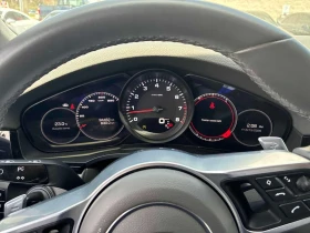 Porsche Cayenne AWD  CARFAX, снимка 8