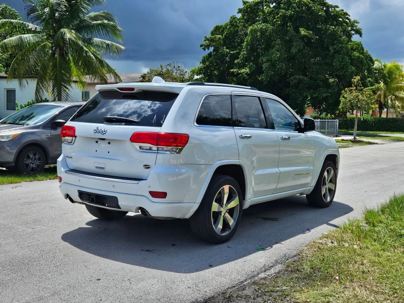 Jeep Grand cherokee OVERLAND/ПОДГРЕВ/ПАНО/KEYLESS/OБДУХВАНЕ/КАМЕРА, снимка 5 - Автомобили и джипове - 48139491