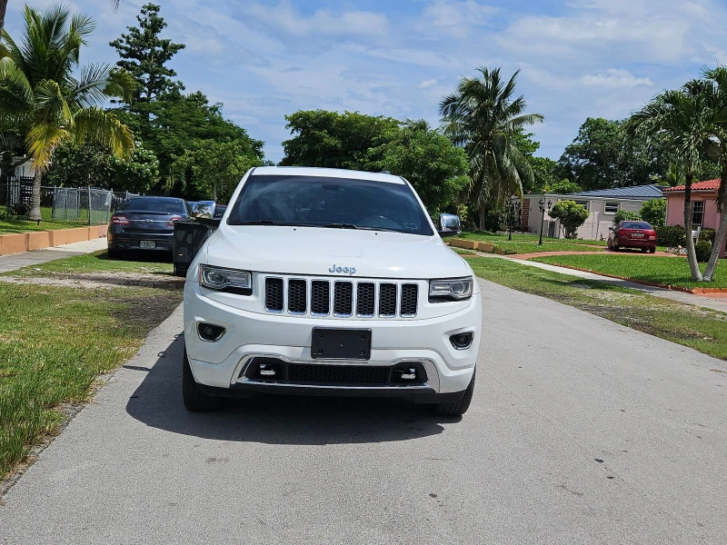 Jeep Grand cherokee OVERLAND/ПОДГРЕВ/ПАНО/KEYLESS/OБДУХВАНЕ/КАМЕРА, снимка 3 - Автомобили и джипове - 48139491