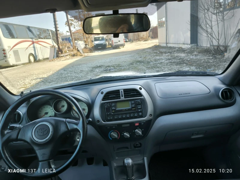 Toyota Rav4 2.0, снимка 8 - Автомобили и джипове - 49188878