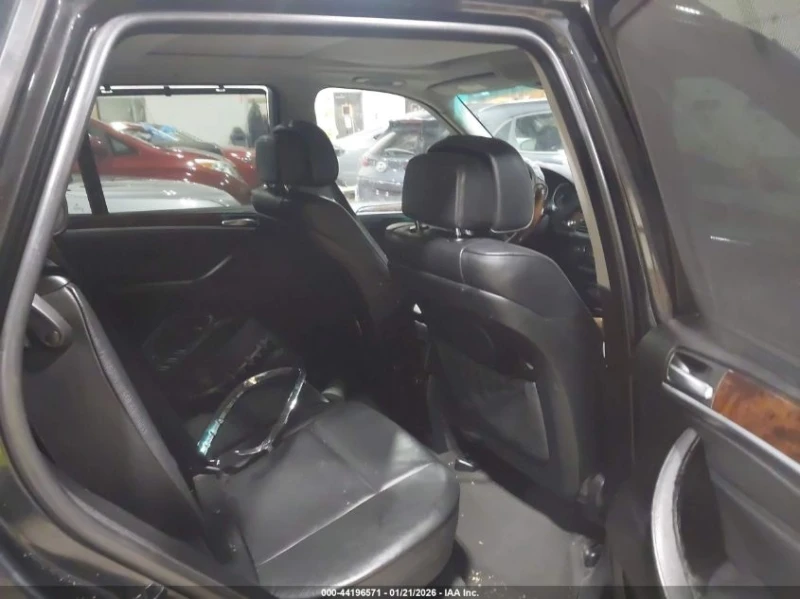 BMW X5 3.0L I-6 DOHC, VVT, 260HP All Wheel Drive, снимка 9 - Автомобили и джипове - 53371242