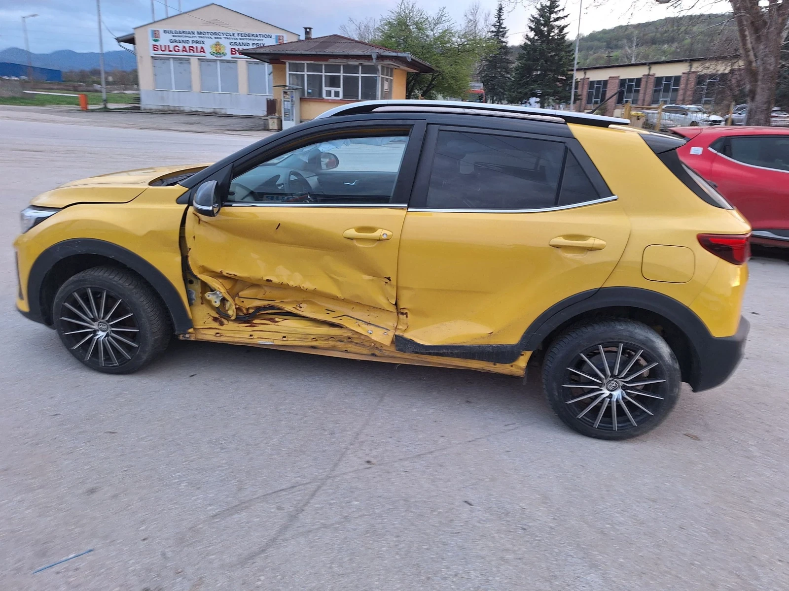 Kia Stonic 1.0T-GDI EURO6 - изображение 3
