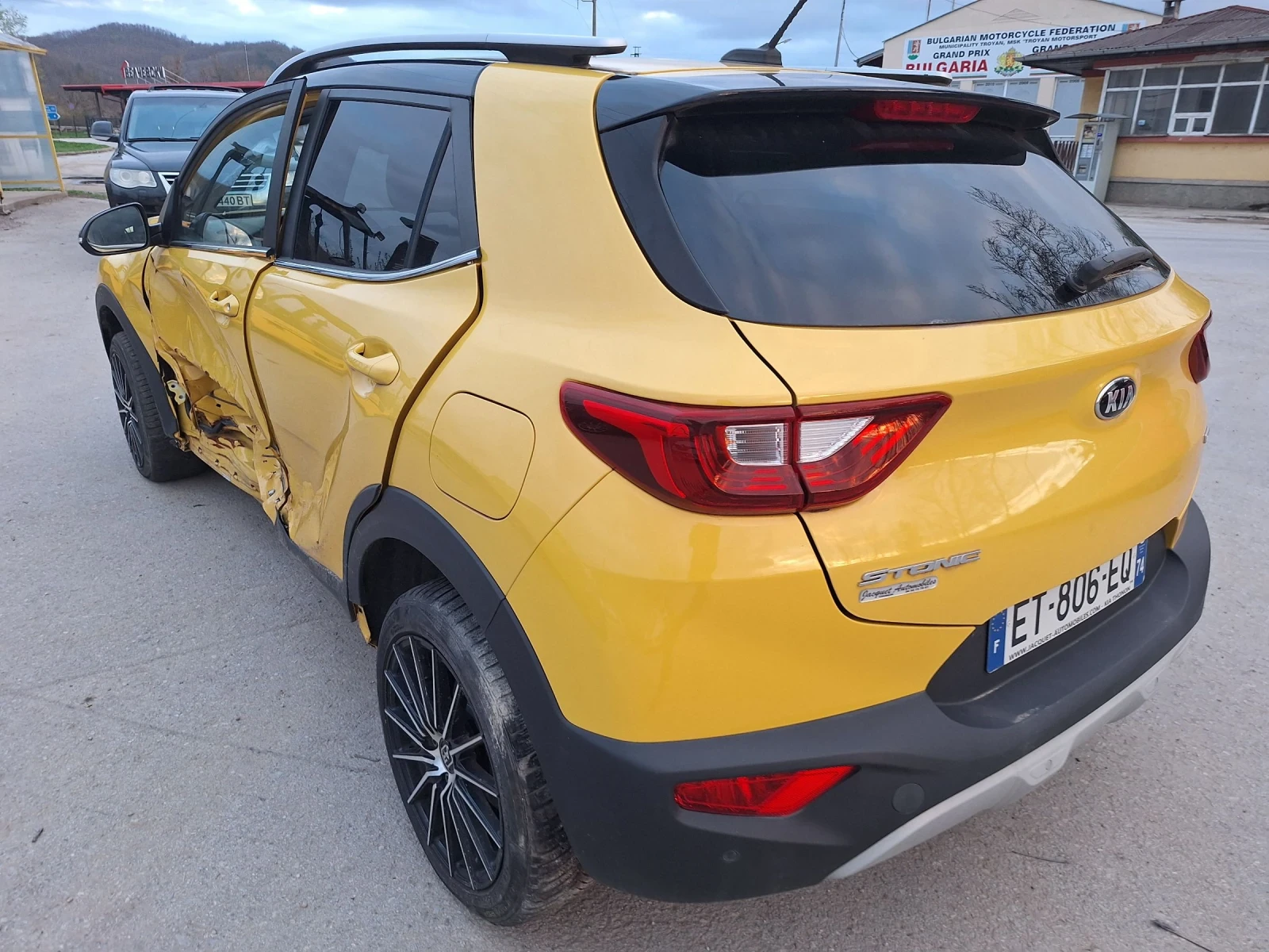 Kia Stonic 1.0T-GDI EURO6 - изображение 4