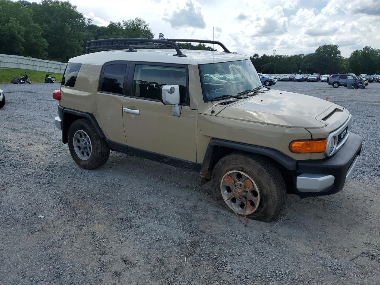 Toyota Fj cruiser 2013 TOYOTA FJ CRUISER - изображение 2