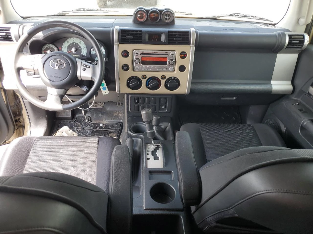 Toyota Fj cruiser 2013 TOYOTA FJ CRUISER - изображение 9
