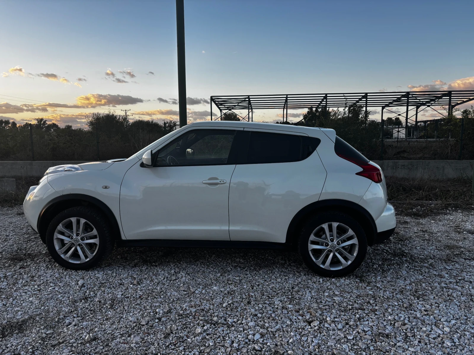 Nissan Juke 1.6 - изображение 6