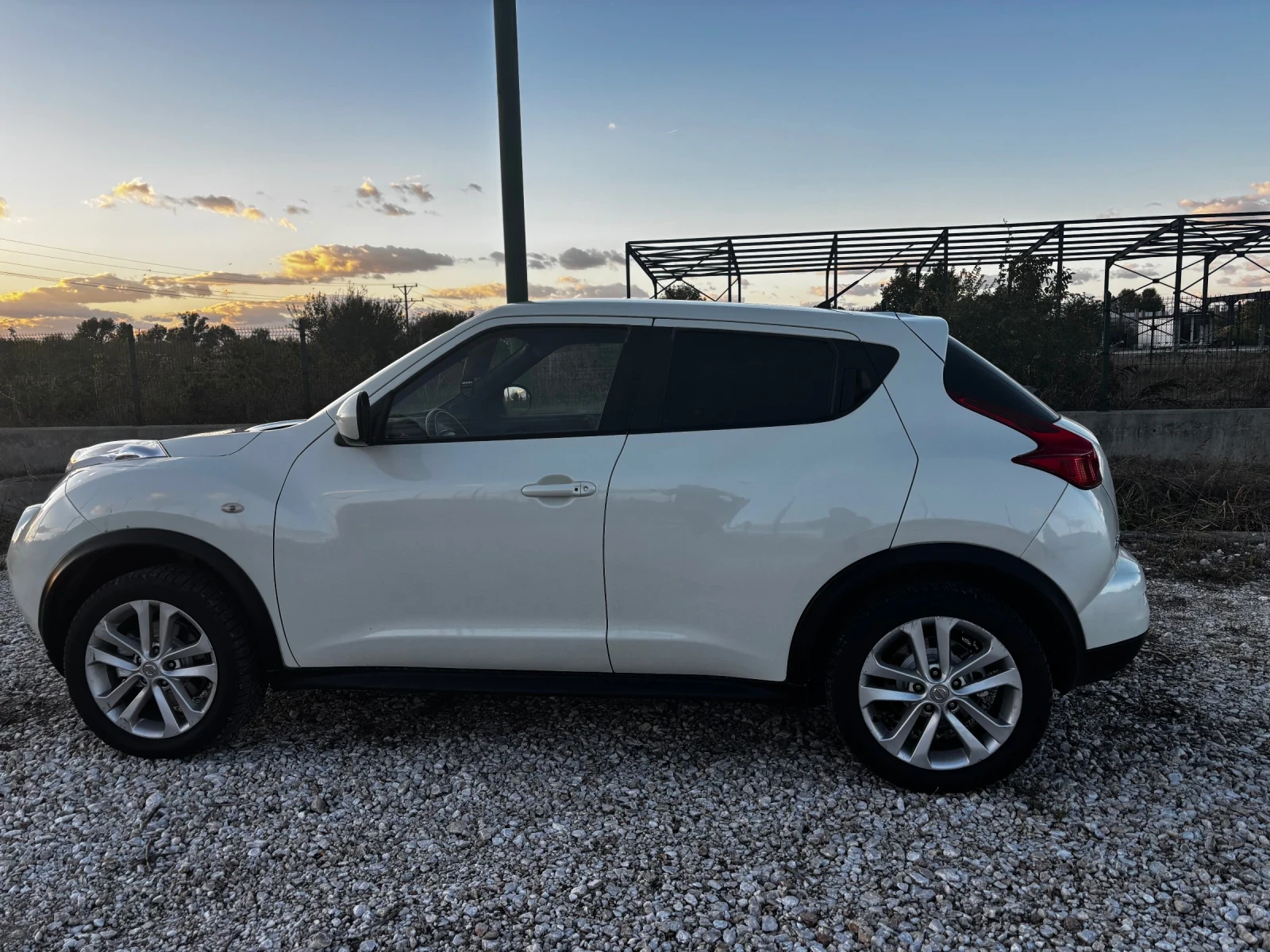 Nissan Juke 1.6 - изображение 7
