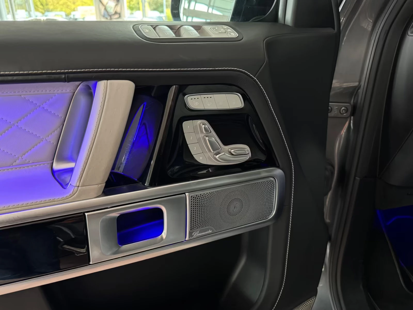 Mercedes-Benz G 63 AMG PERFORMANCE/585HP/EXCLUSIVE/MASSAGE/BURM/360/579g - изображение 8