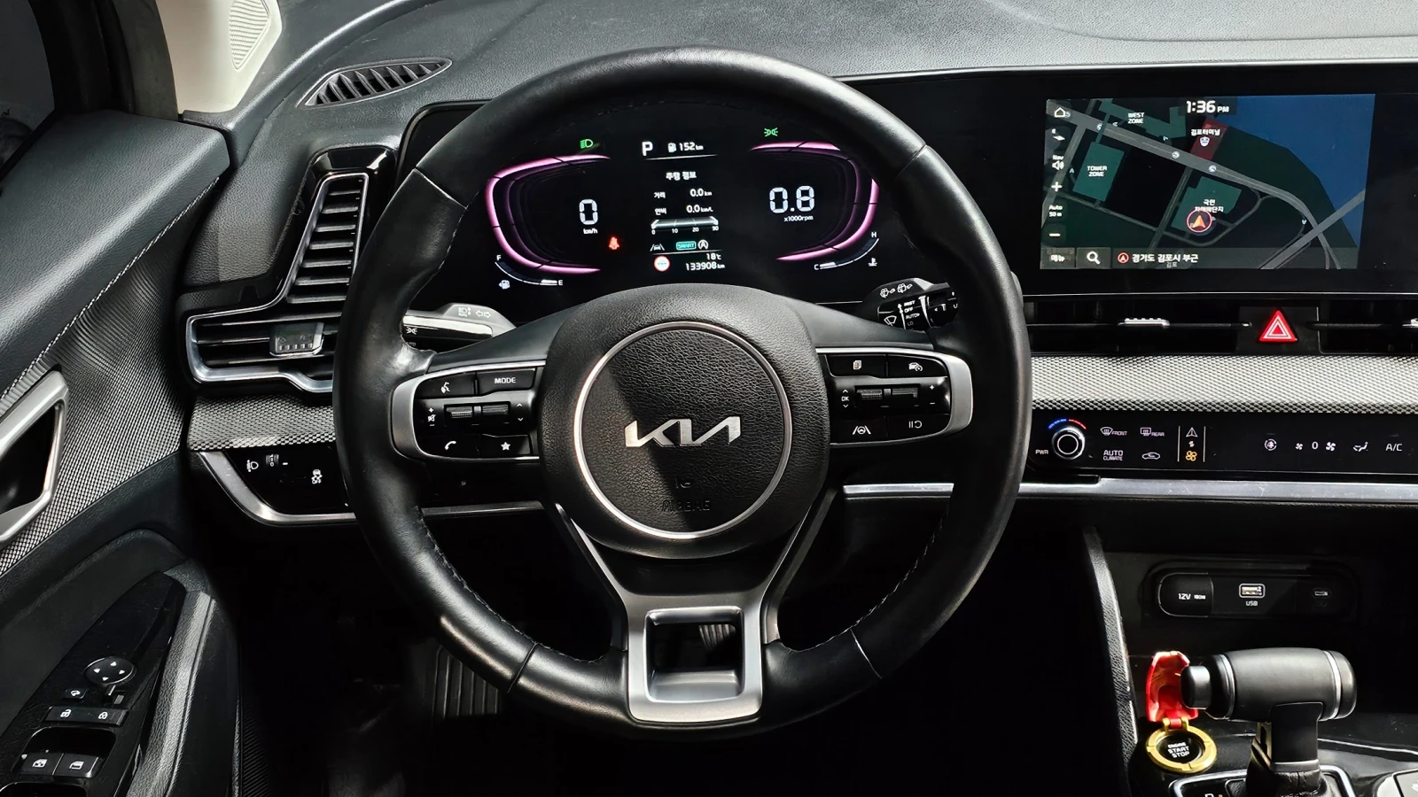 Kia Sportage 2.0 CRDI / АВТОМАТИК / СЕРВИЗНА ИСТОРИЯ !!! - изображение 9