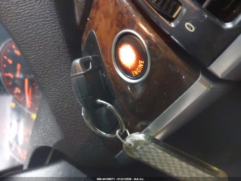 BMW X5 3.0L I-6 DOHC, VVT, 260HP All Wheel Drive - изображение 3