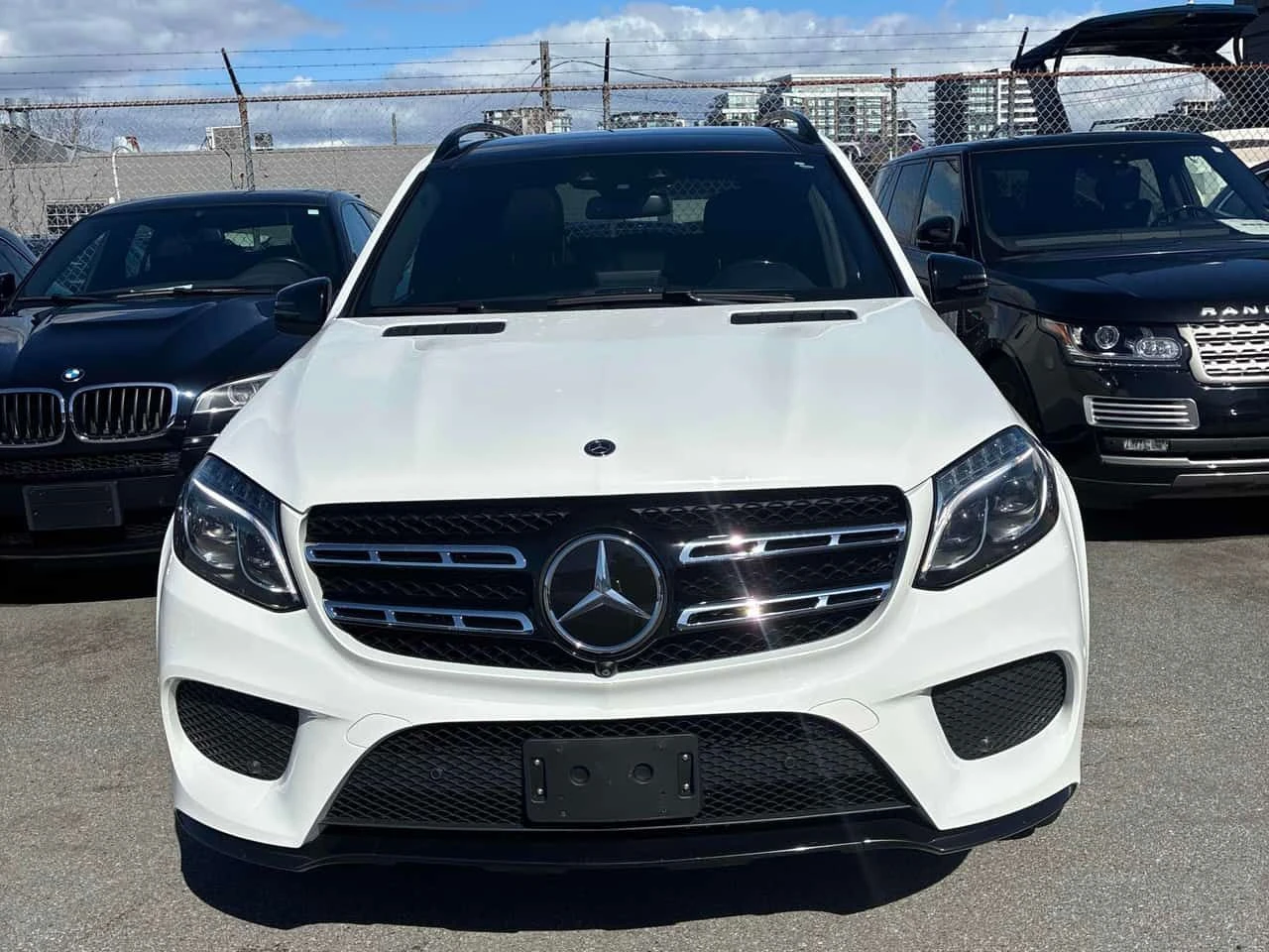 Mercedes-Benz GLS * 550 4MATIC SUV * CARFAX * ЦЕНА ДО БГ, снимка 17 - Автомобили и джипове - 53967971