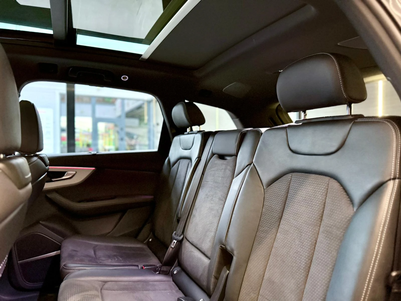 Audi Q7 60 TFSI - E* S-Line* B&O* Pano* Лизинг , снимка 14 - Автомобили и джипове - 54127104