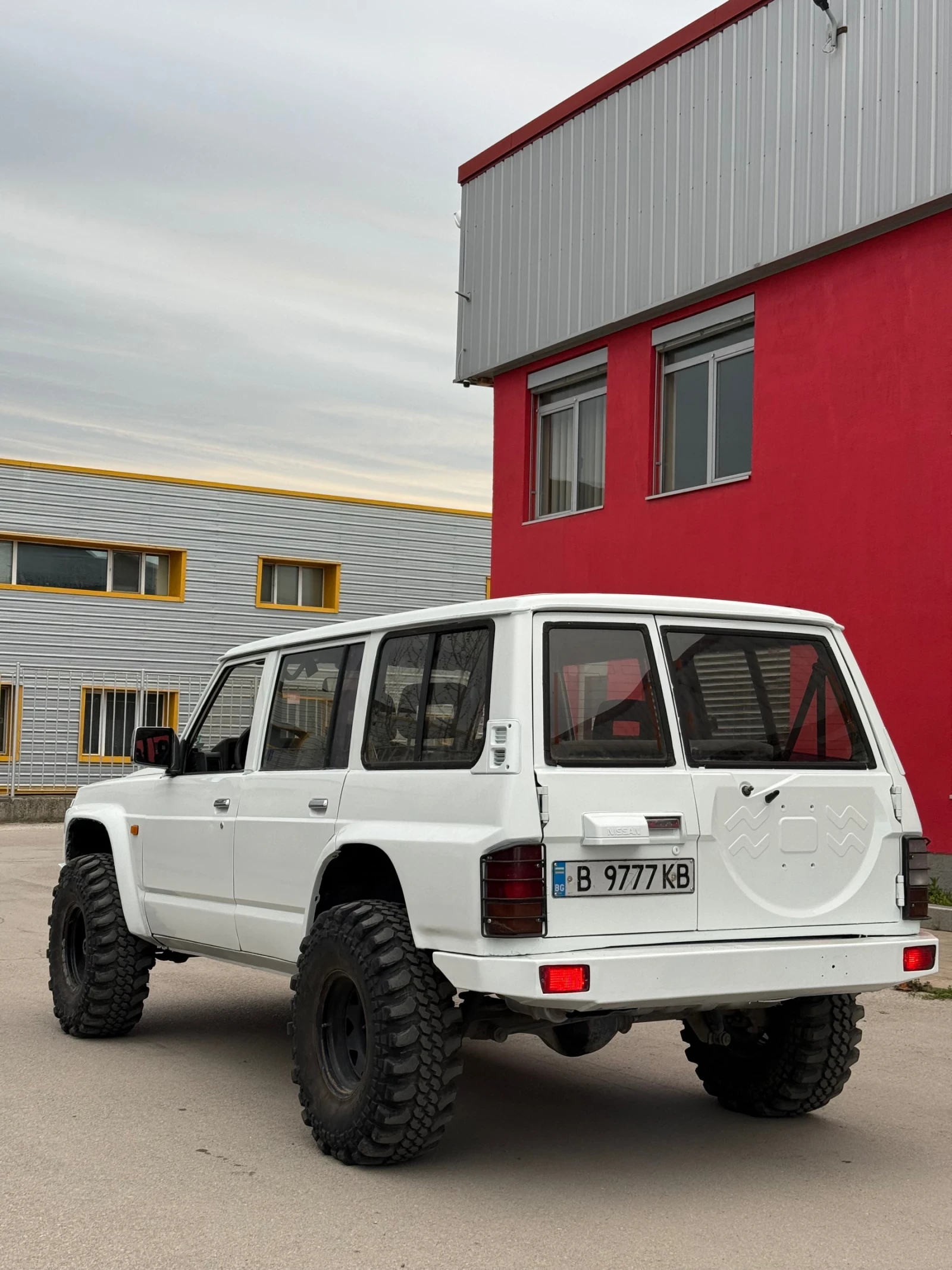 Nissan Patrol Y60 2.8, снимка 7 - Автомобили и джипове - 54140615