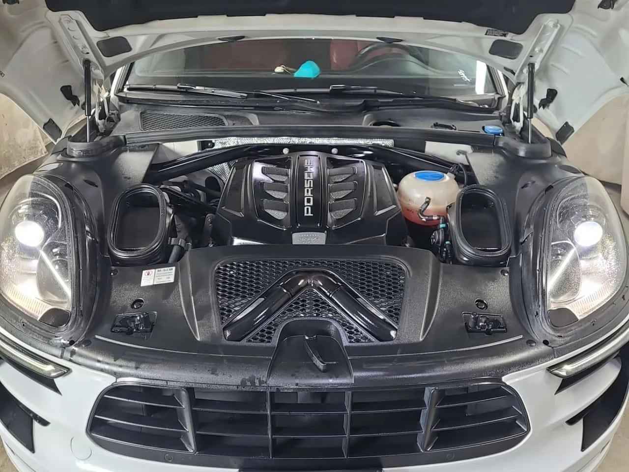 Porsche Macan * GTS * CARFAX * ЦЕНА ДО БГ, снимка 15 - Автомобили и джипове - 54218417