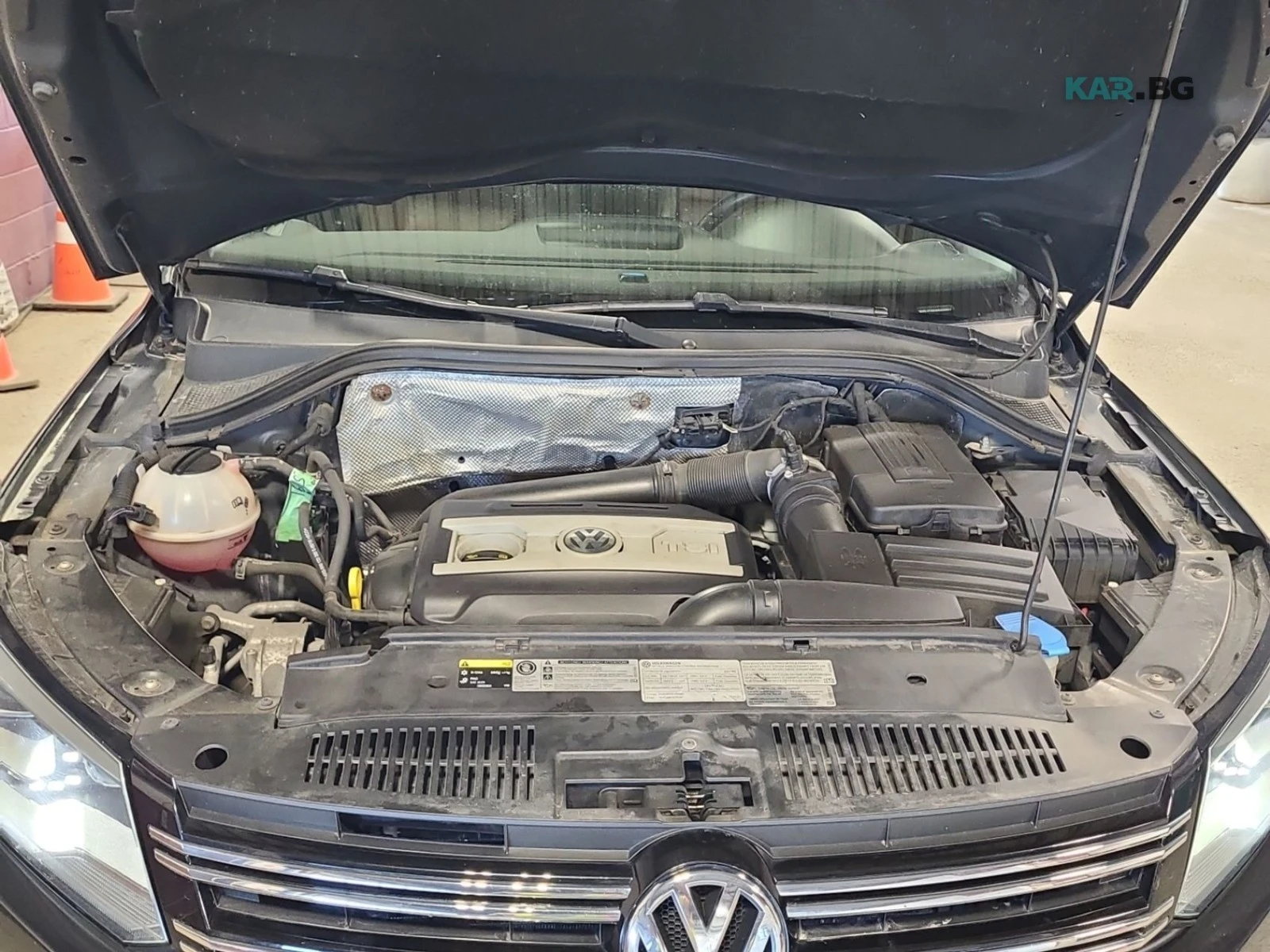 VW Tiguan * AвтоКредит * (ЦЕНА ДО БГ), снимка 6 - Автомобили и джипове - 54826285