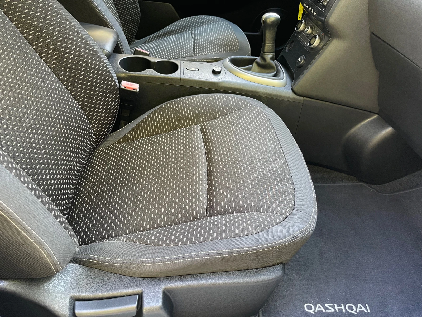 Nissan Qashqai 1.6I#ГАЗ#114КС#КАТО НОВ!, снимка 8 - Автомобили и джипове - 55092767