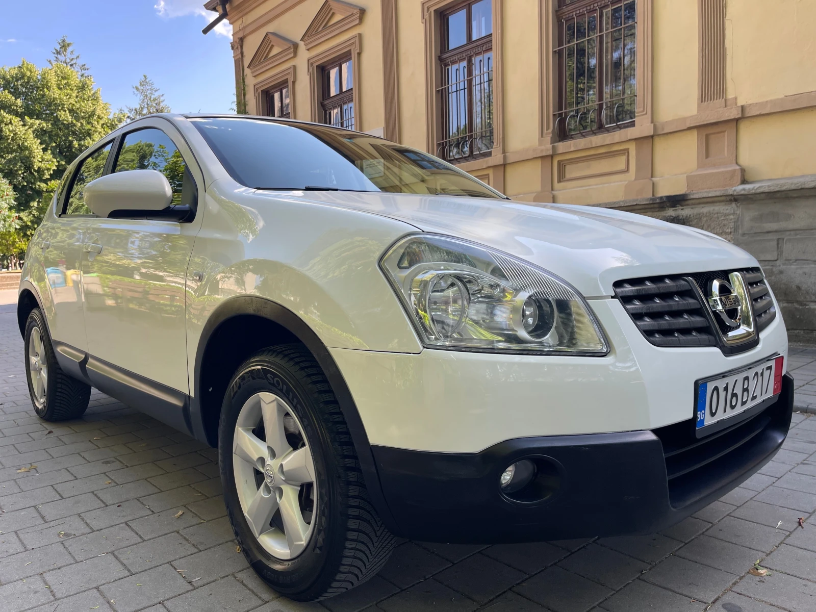 Nissan Qashqai 1.6I#ГАЗ#114КС#КАТО НОВ!, снимка 4 - Автомобили и джипове - 55092767