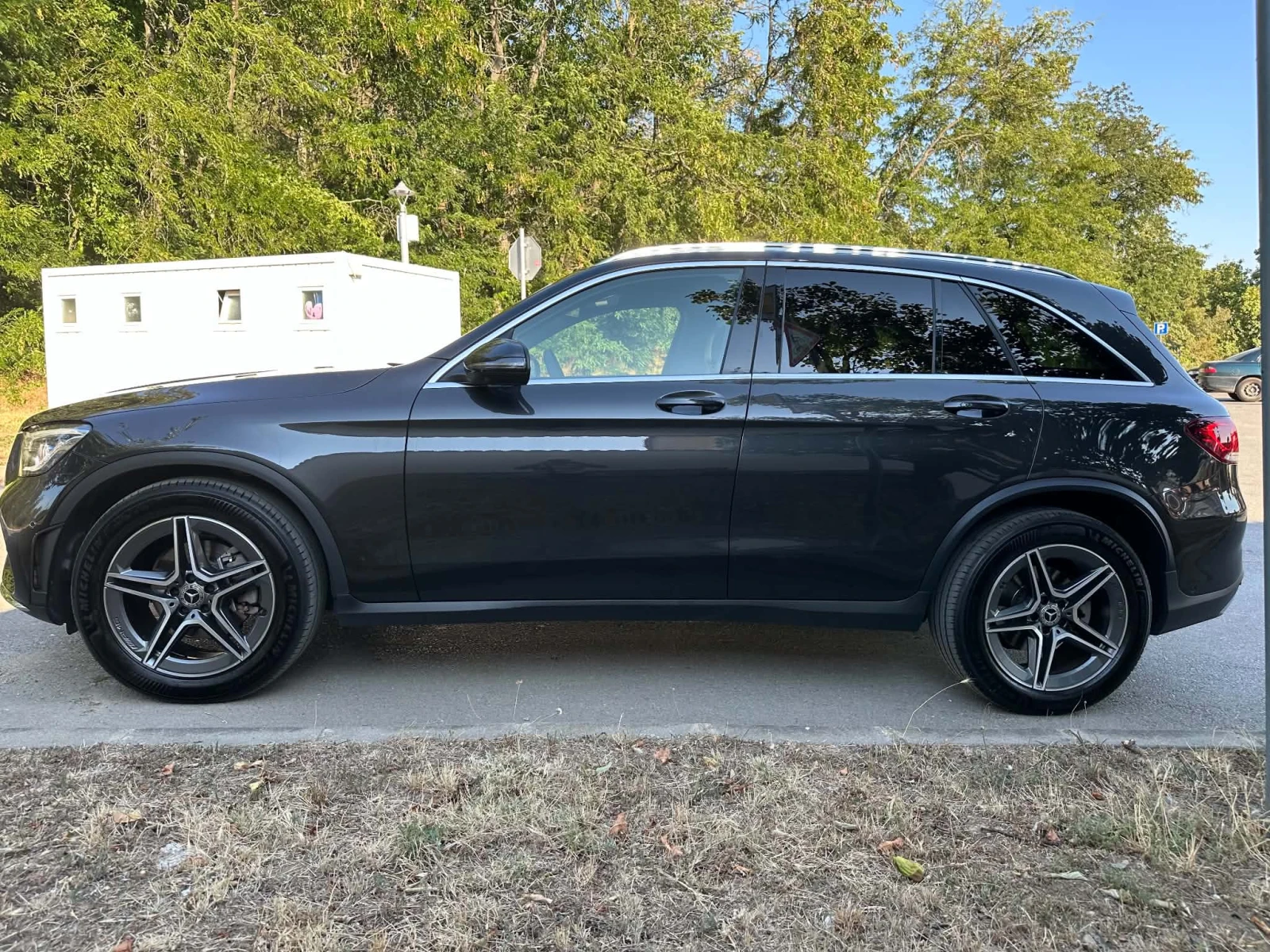 Mercedes-Benz GLC 220, снимка 2 - Автомобили и джипове - 55590425
