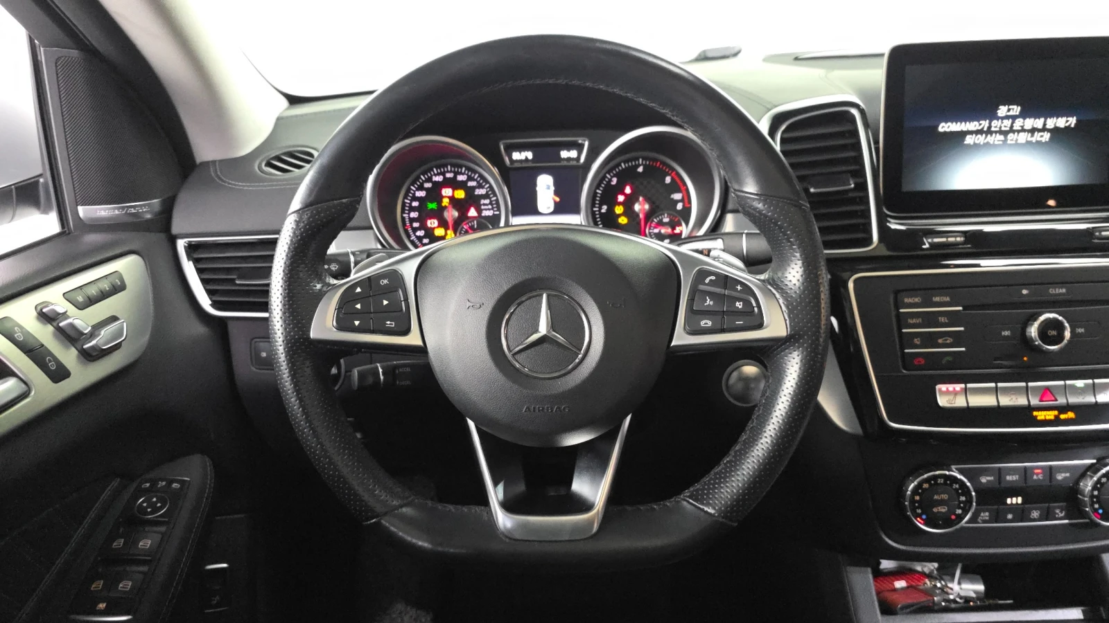 Mercedes-Benz GLE 350 d 4MATIC Coupe, снимка 11 - Автомобили и джипове - 55628584